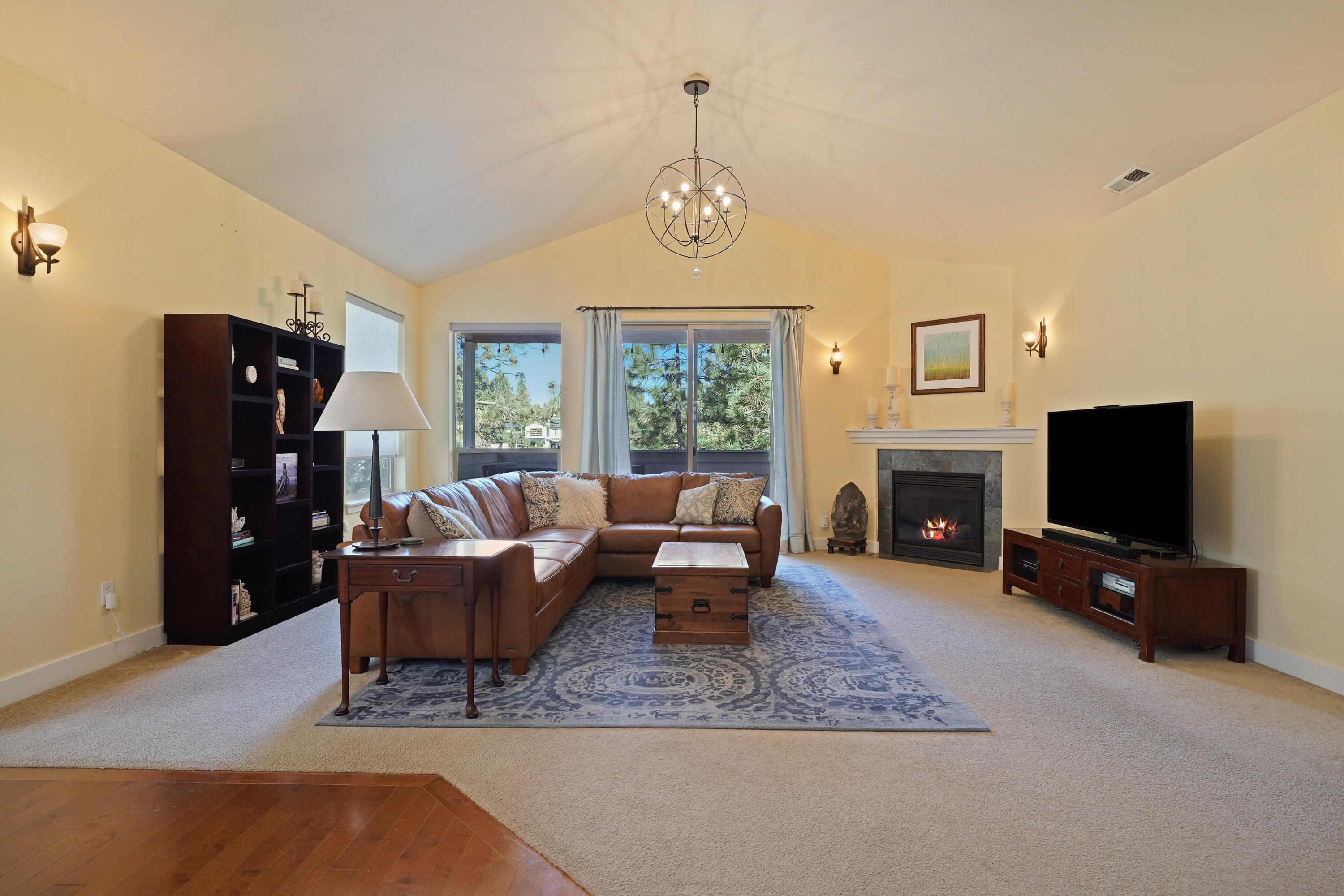 Skyliner Summit - Residential