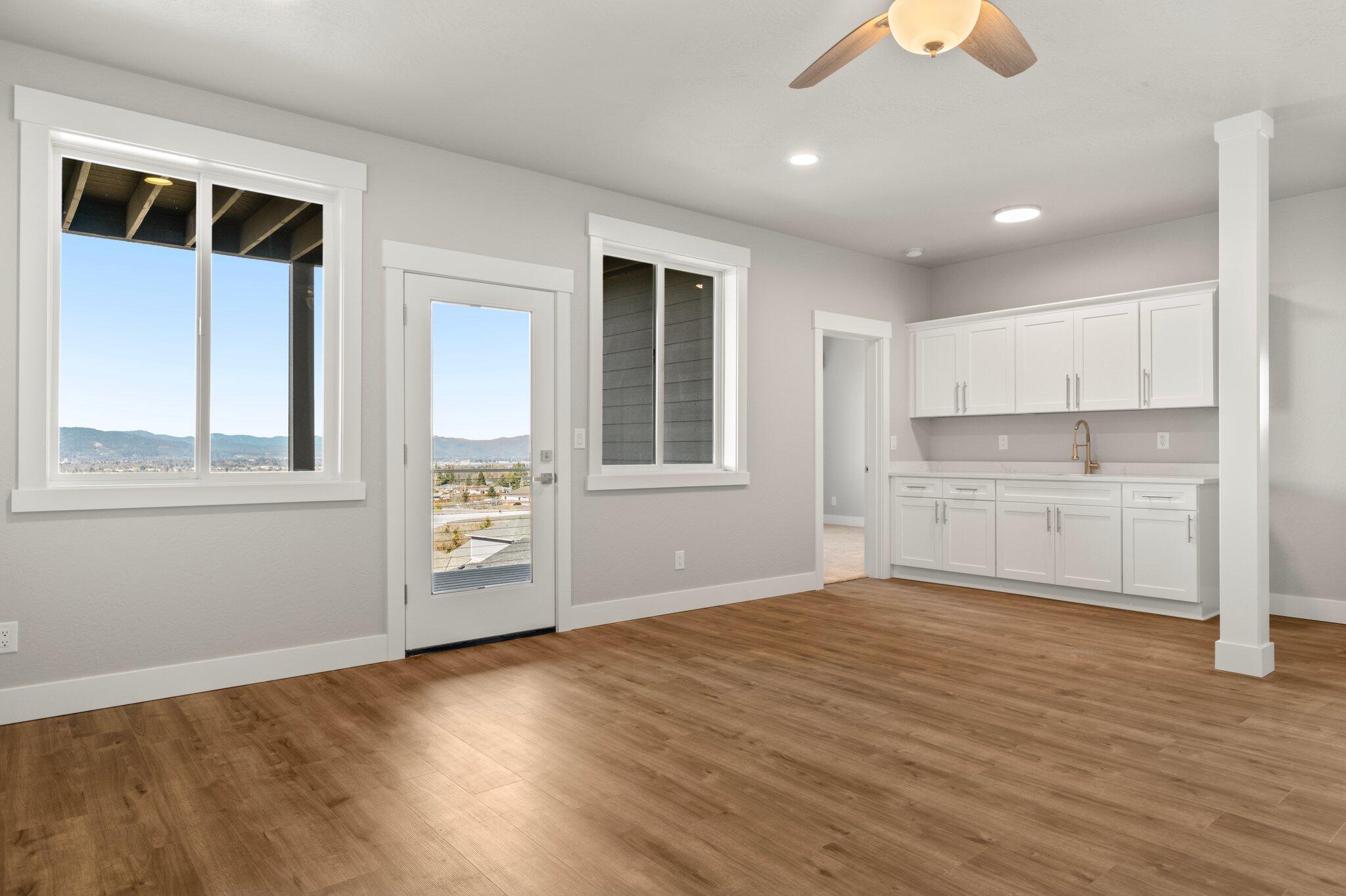 Bella Vista Heights Phases 1 & 2 - Residential