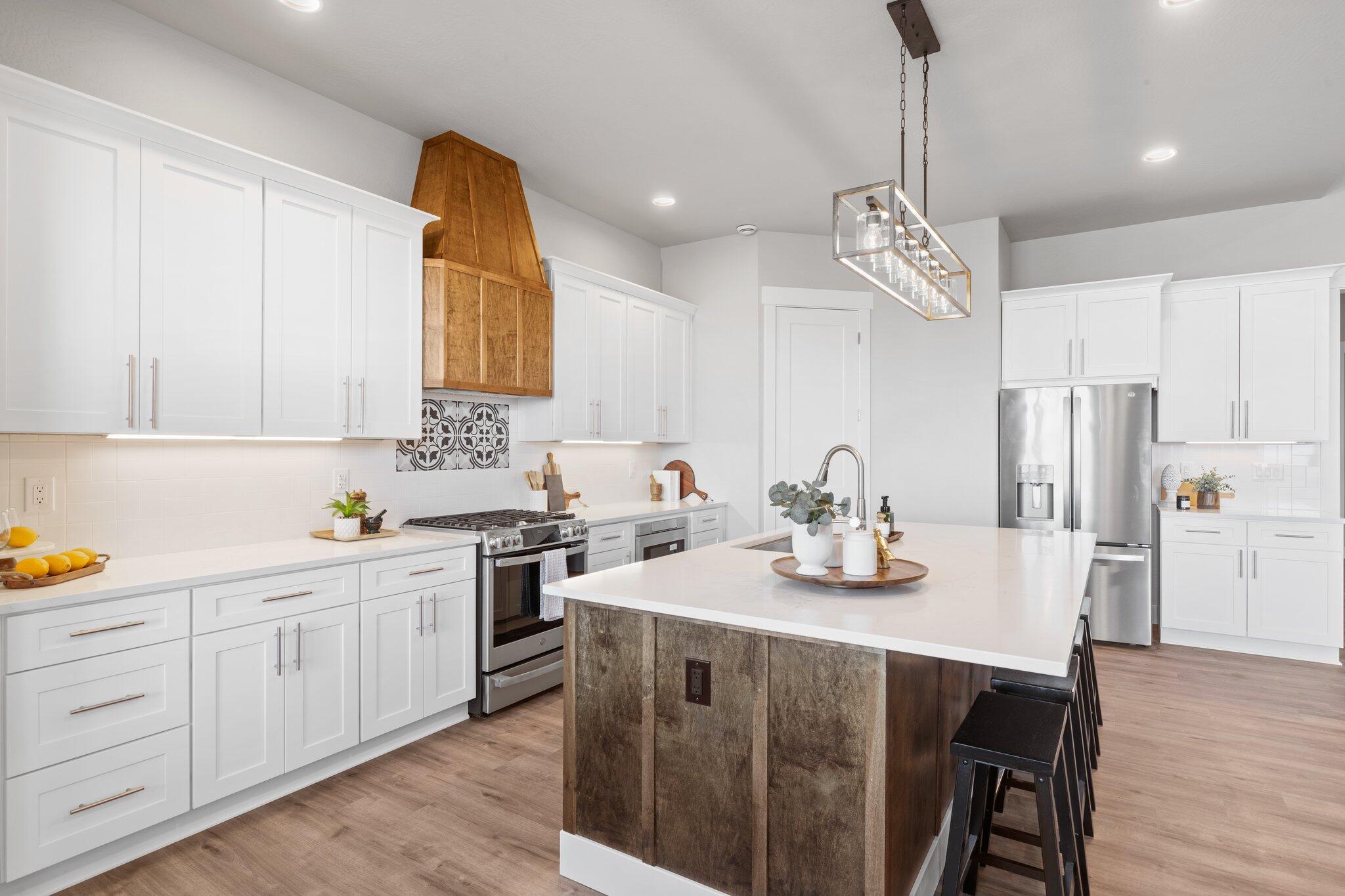 Bella Vista Heights Phases 1 & 2 - Residential