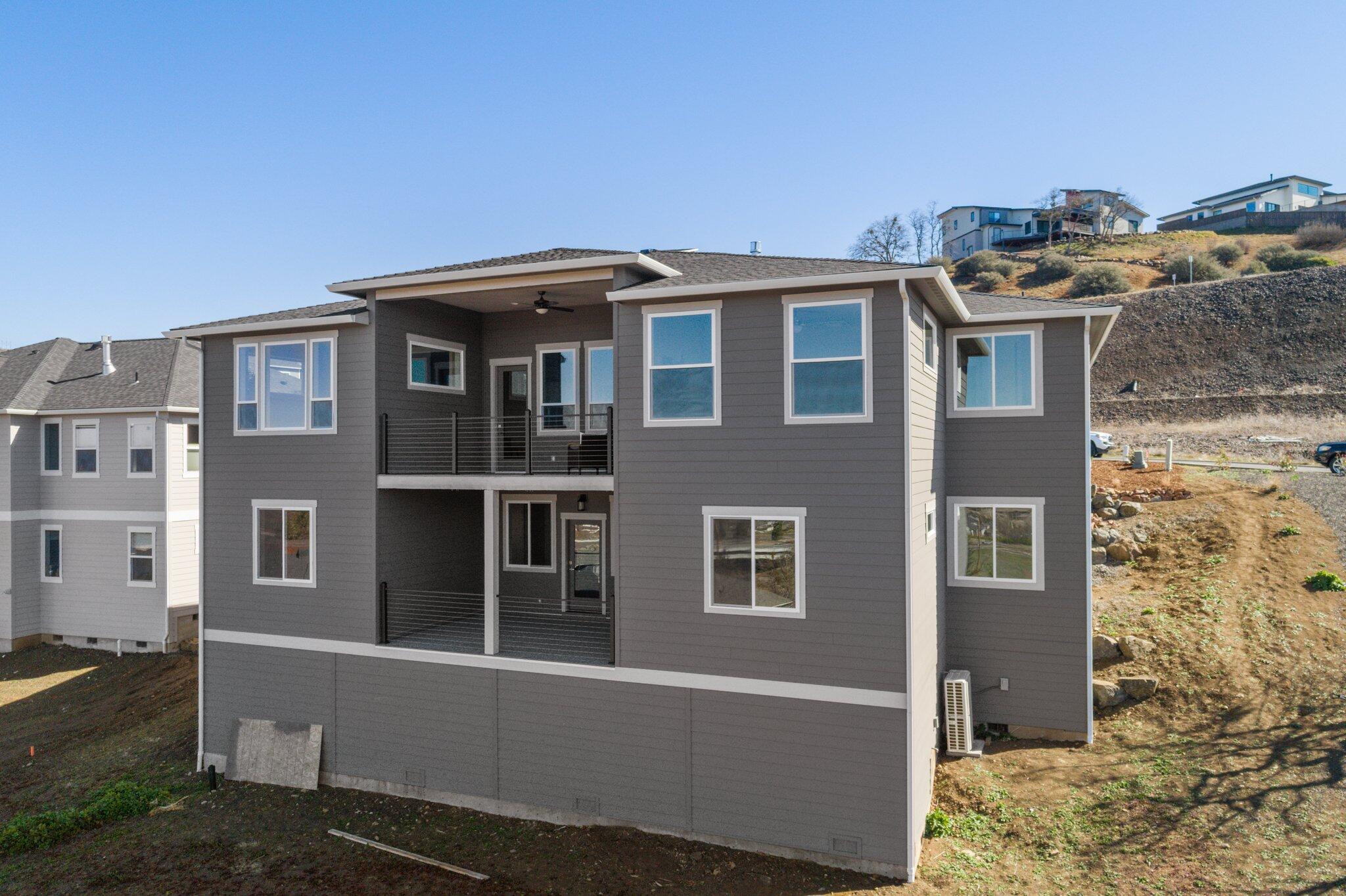 Bella Vista Heights Phases 1 & 2 - Residential