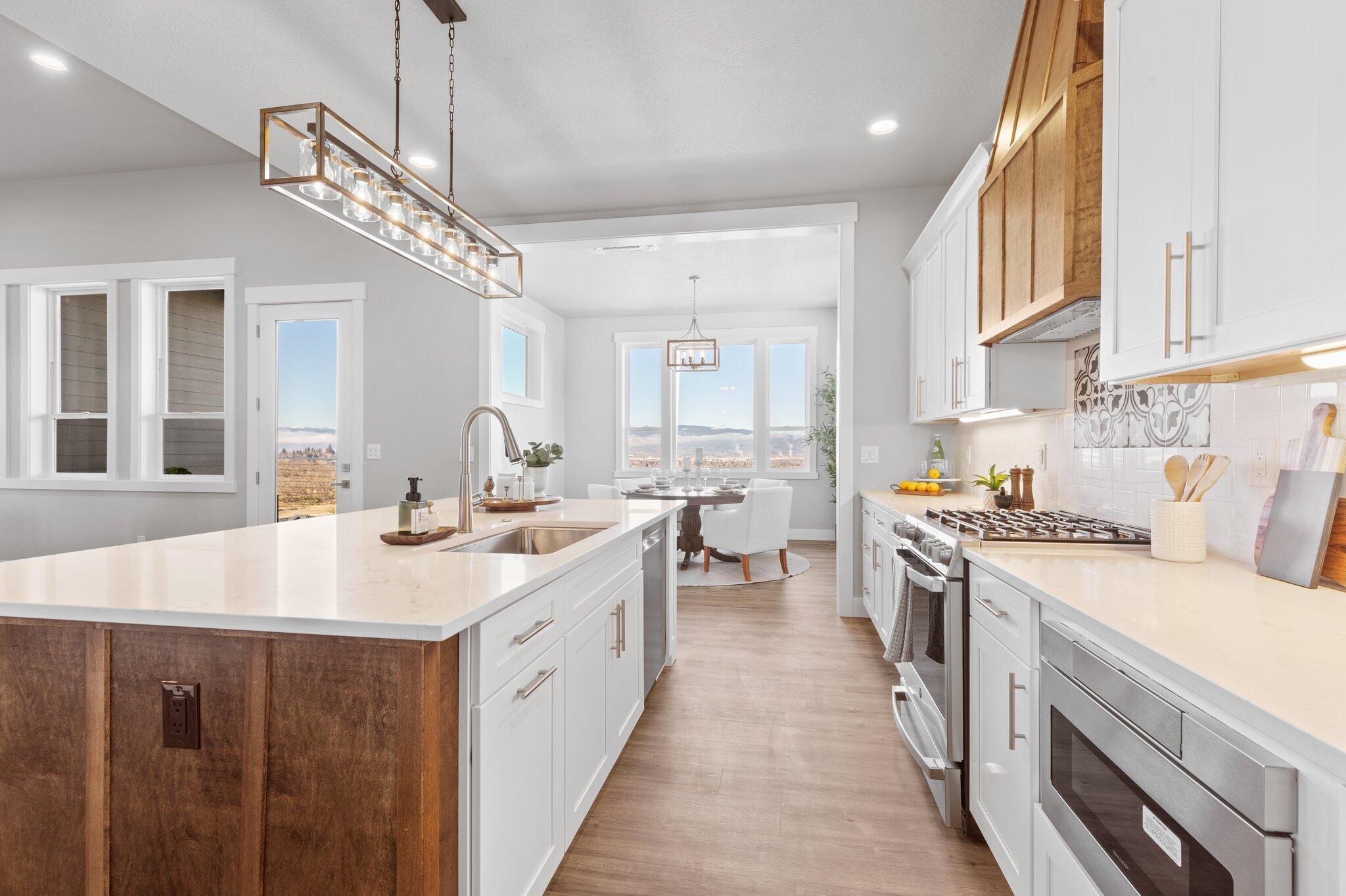 Bella Vista Heights Phases 1 & 2 - Residential