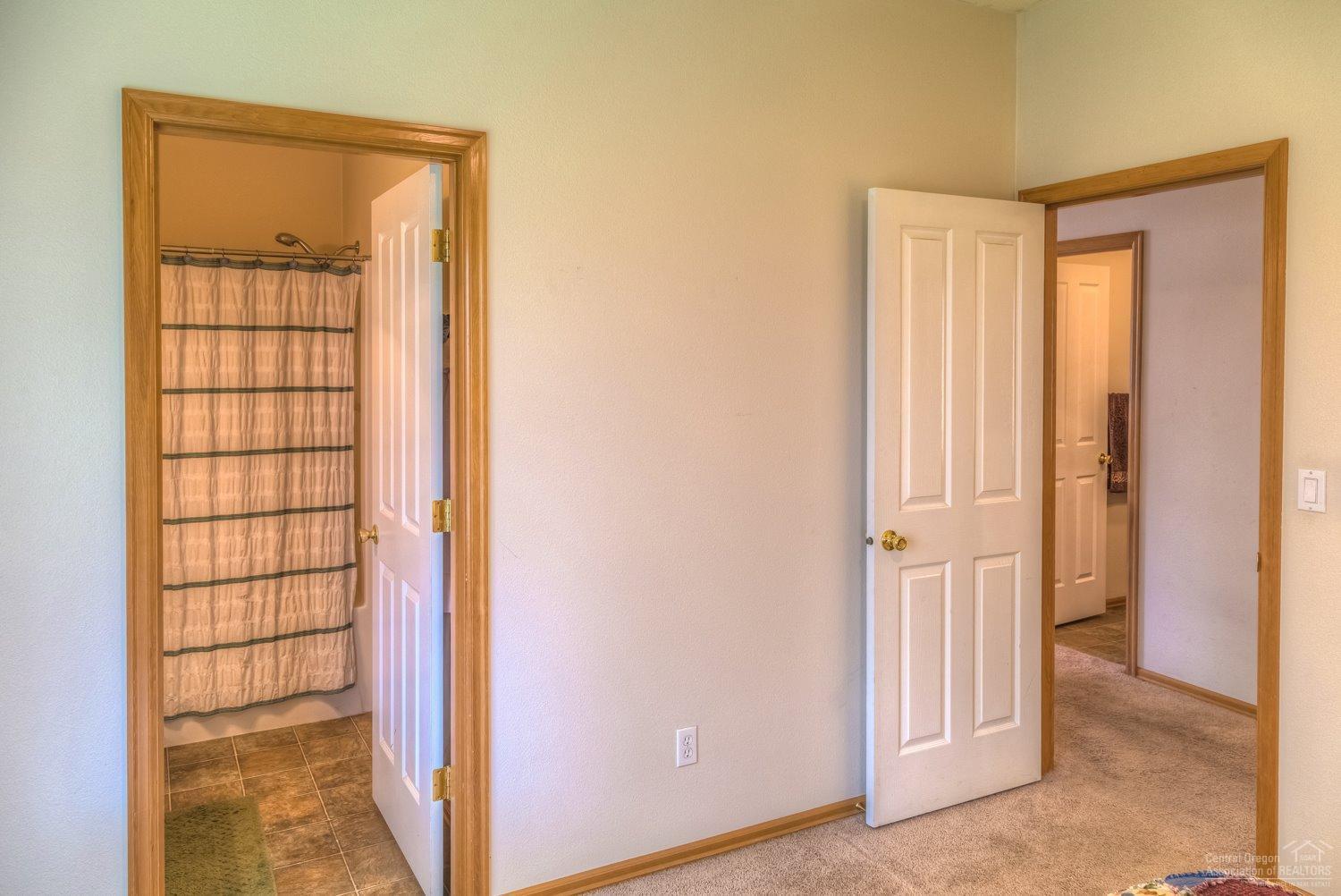 Larkspur - Residential