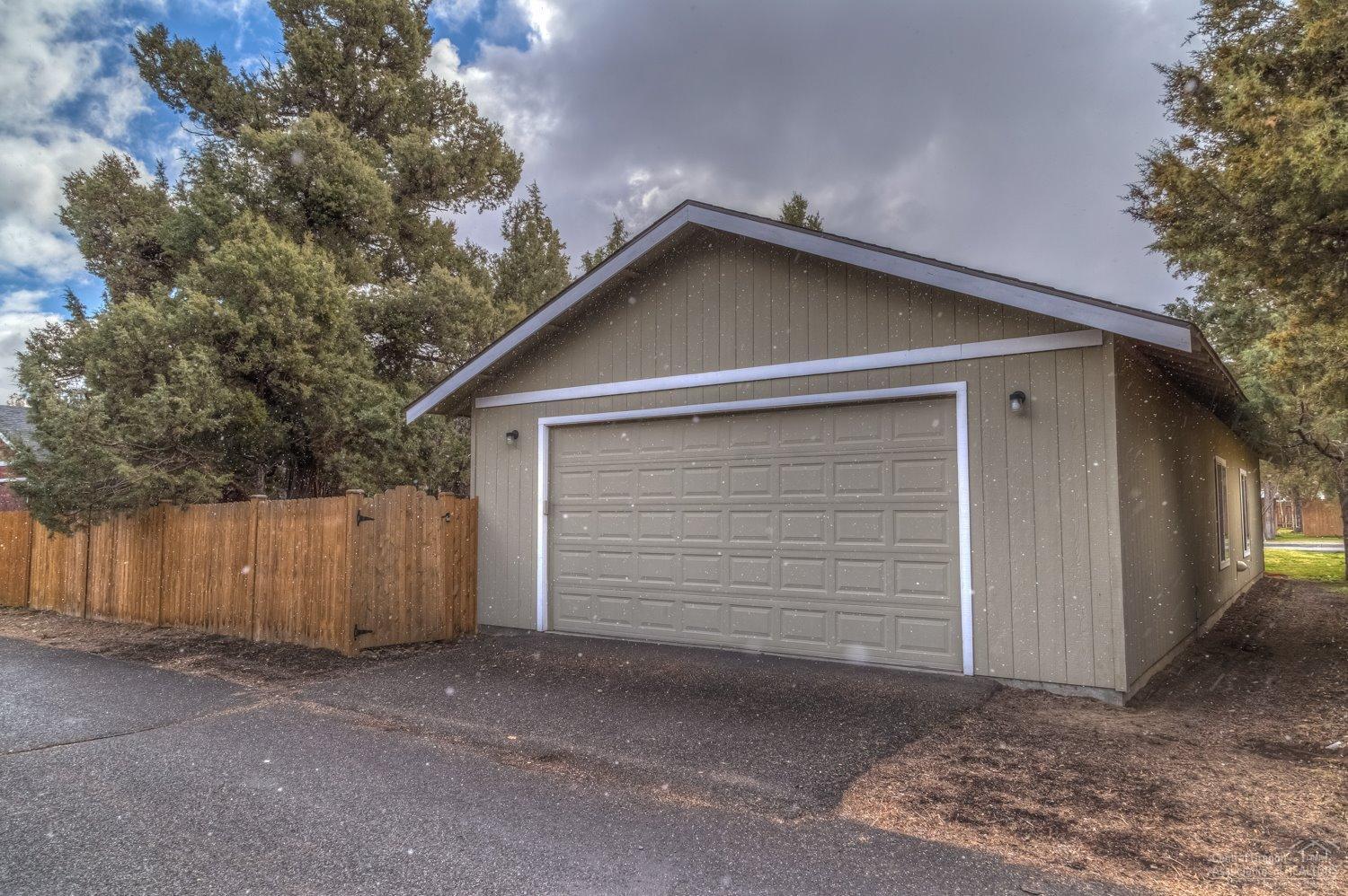 Larkspur - Residential