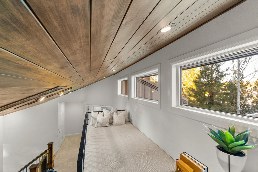 Broken Top - Residential