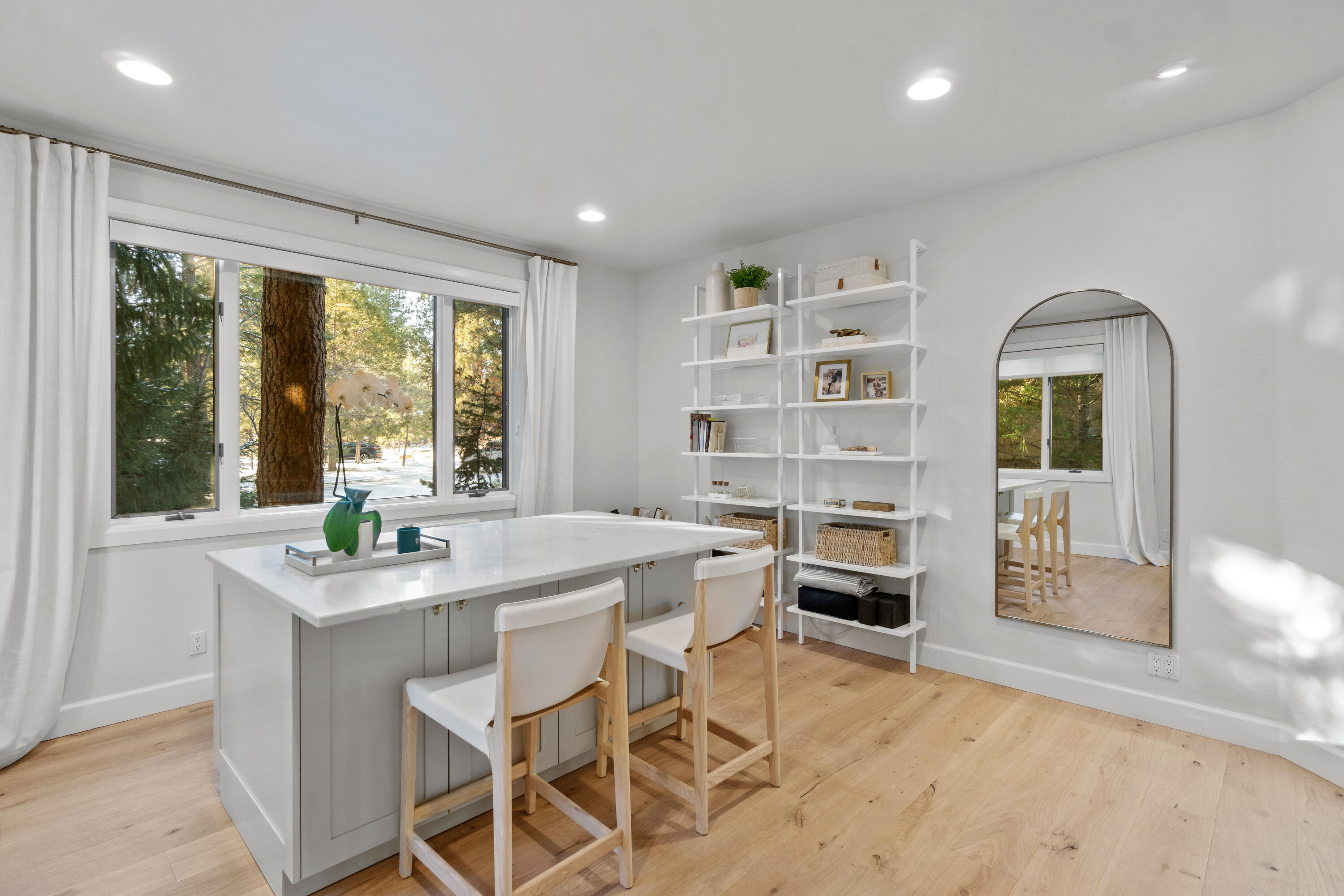 Broken Top - Residential