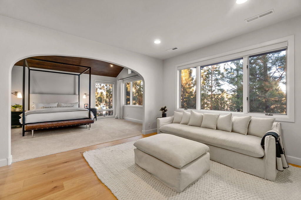 Broken Top - Residential