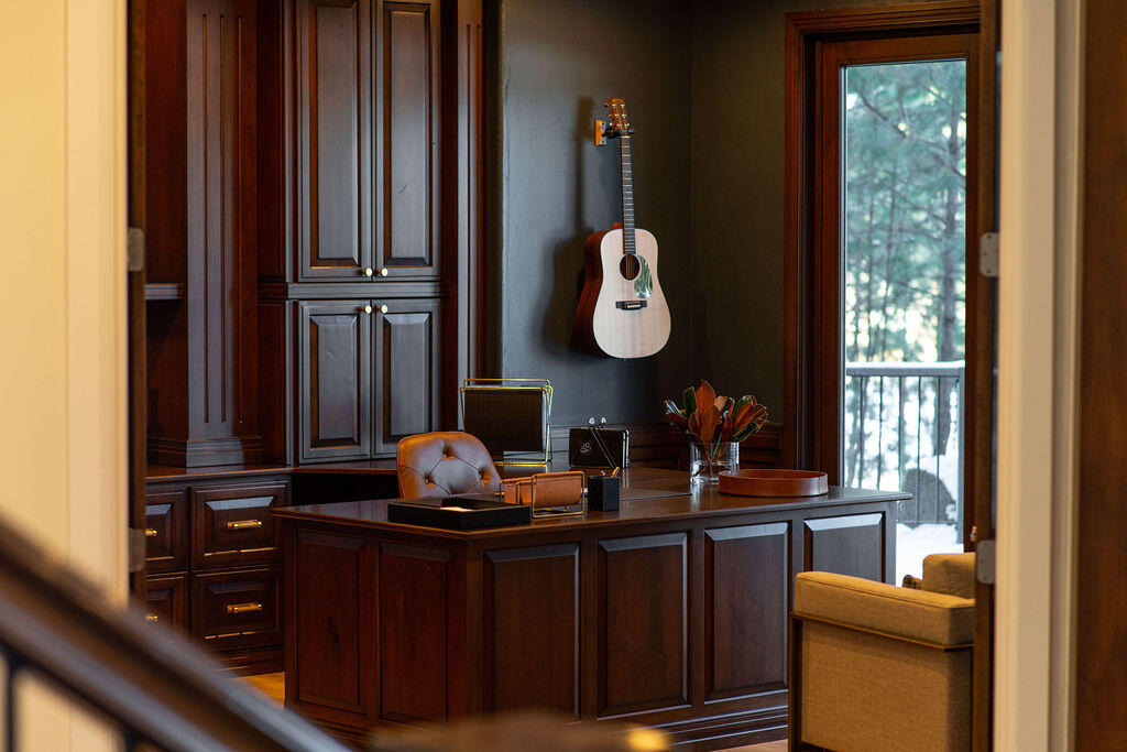 Broken Top - Residential