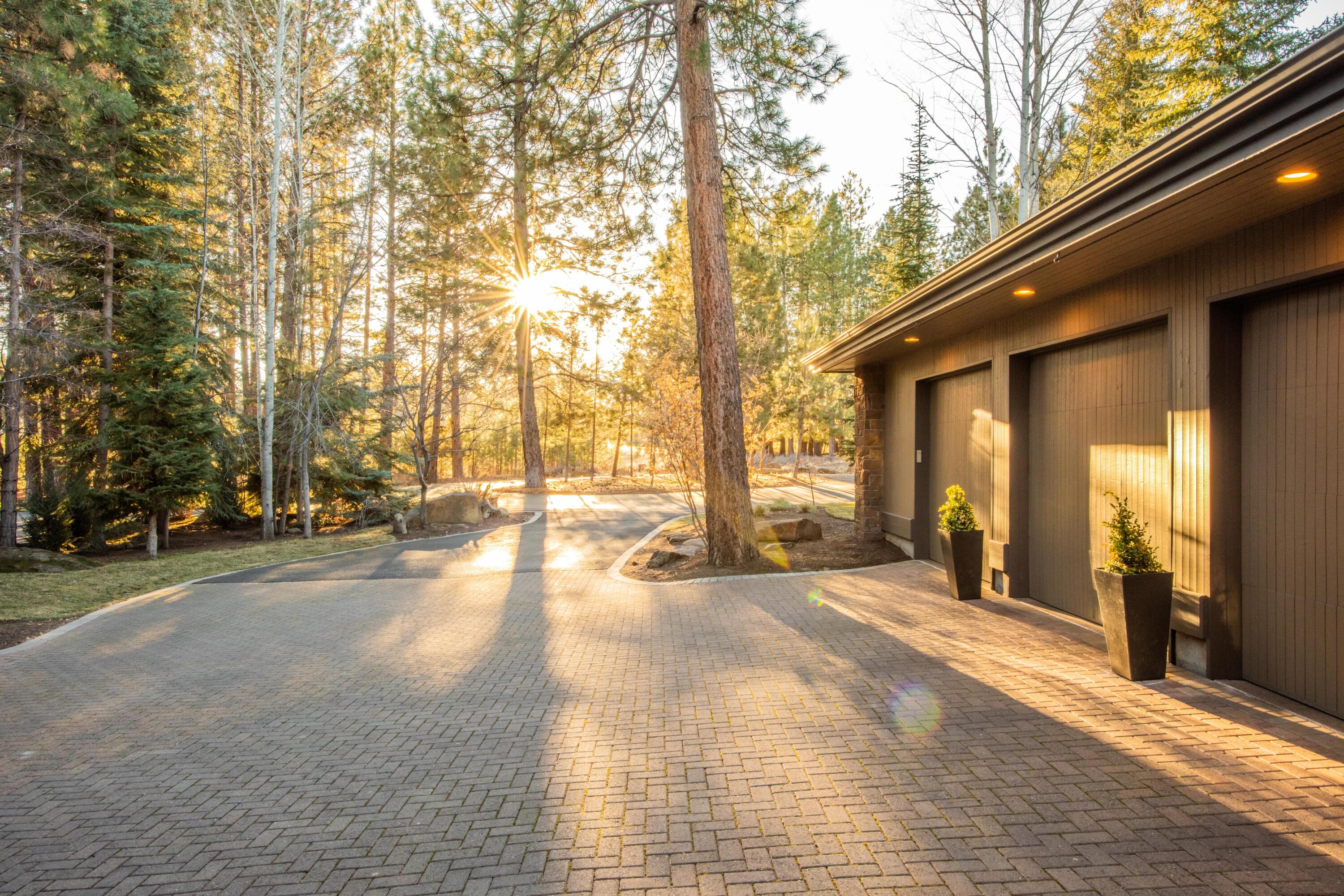 Broken Top - Residential