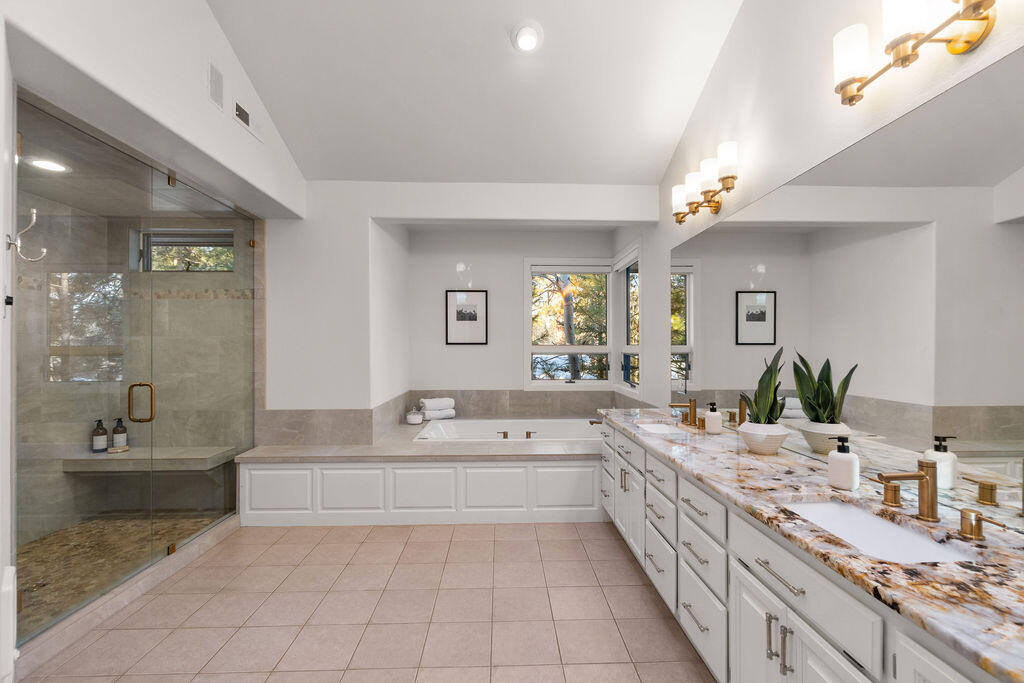 Broken Top - Residential