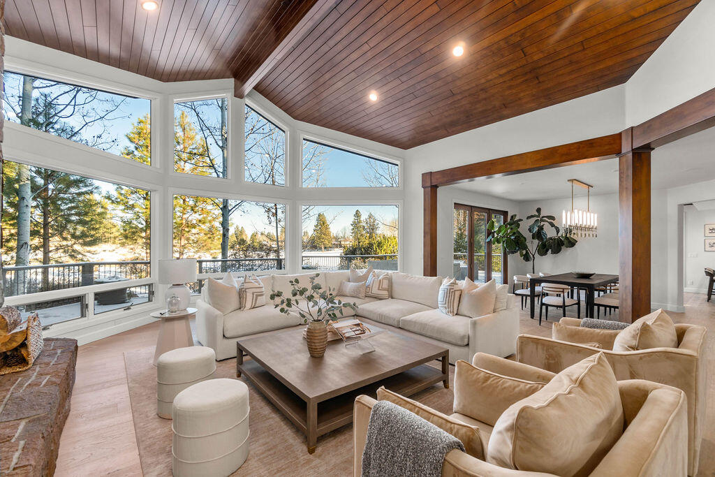 Broken Top - Residential