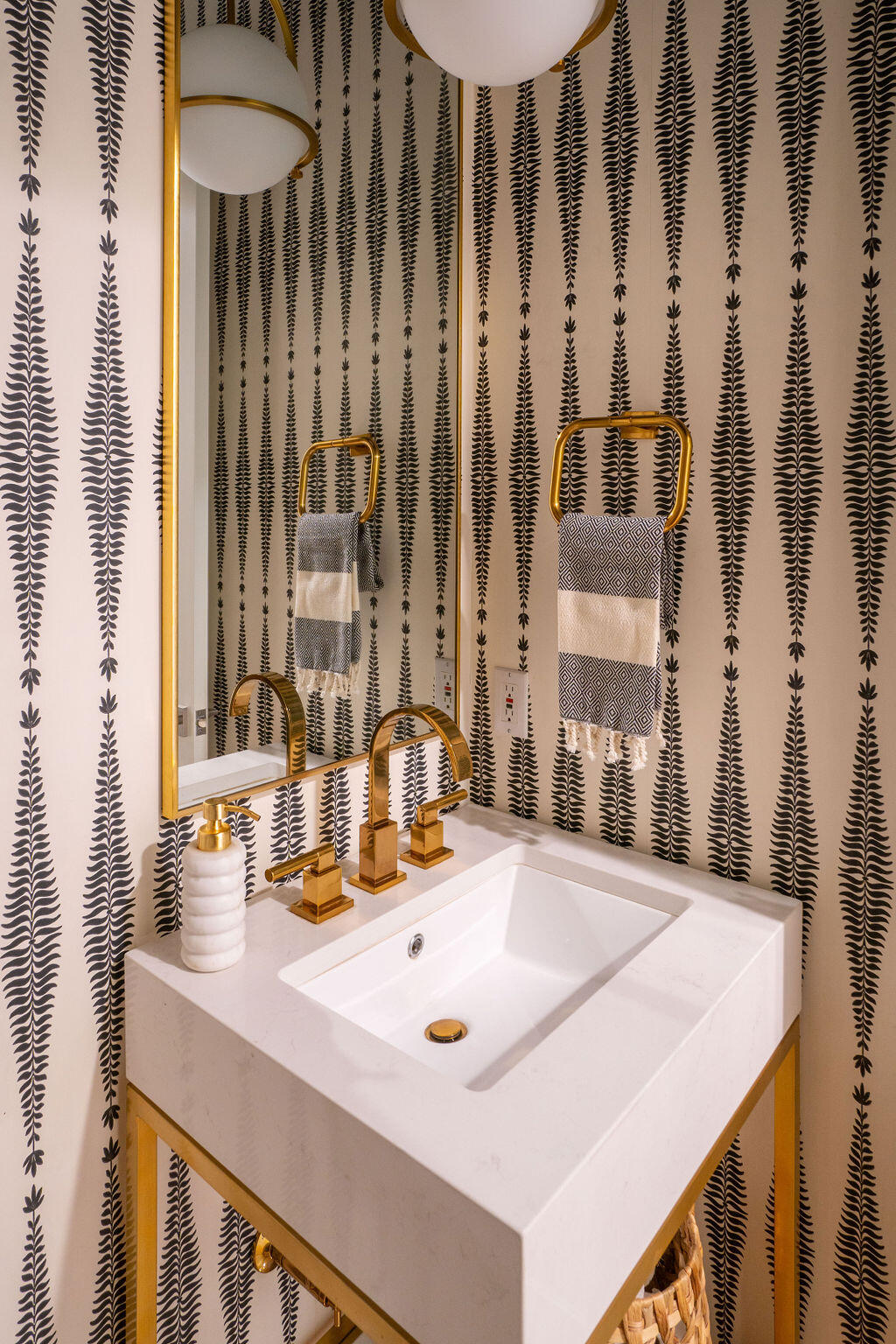 Broken Top - Residential