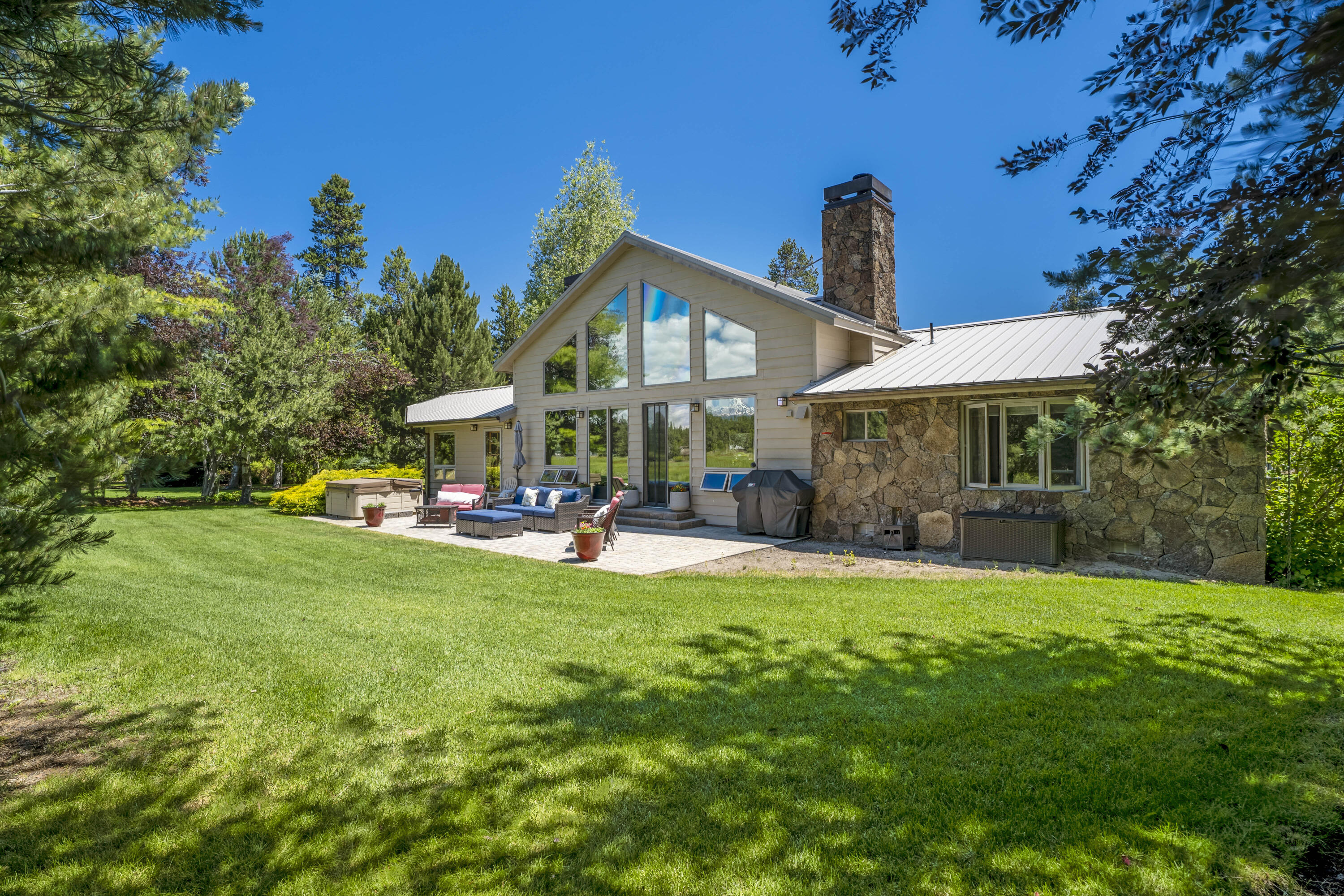 55635 Gatehouse Lane