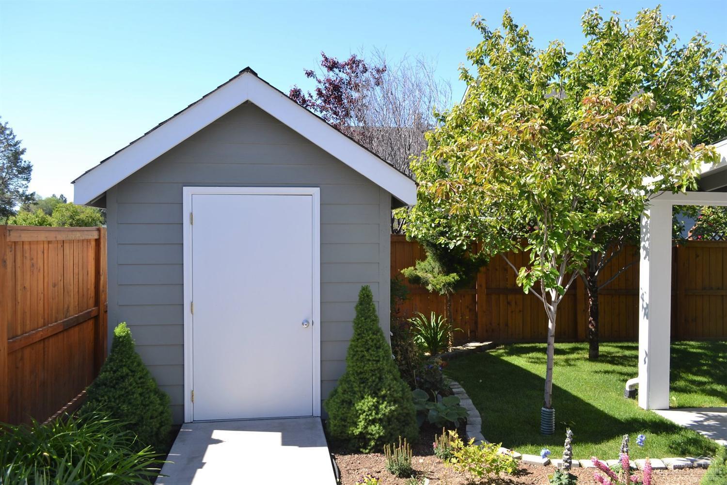 Hollow Pine Estate - Residential