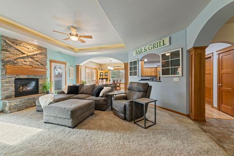 Tiny photo for 3864 Crystal Springs Drive, Medford, OR 97504 (MLS # 220212655)