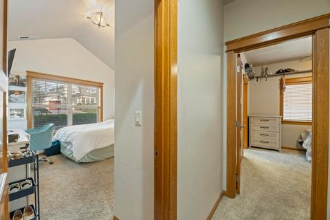 Tiny photo for 3864 Crystal Springs Drive, Medford, OR 97504 (MLS # 220212655)