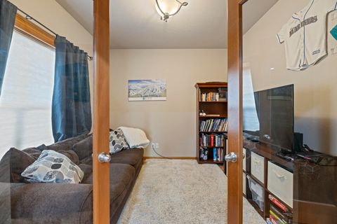 Tiny photo for 3864 Crystal Springs Drive, Medford, OR 97504 (MLS # 220212655)