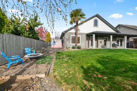 Tiny photo for 3864 Crystal Springs Drive, Medford, OR 97504 (MLS # 220212655)
