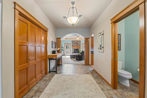 Tiny photo for 3864 Crystal Springs Drive, Medford, OR 97504 (MLS # 220212655)