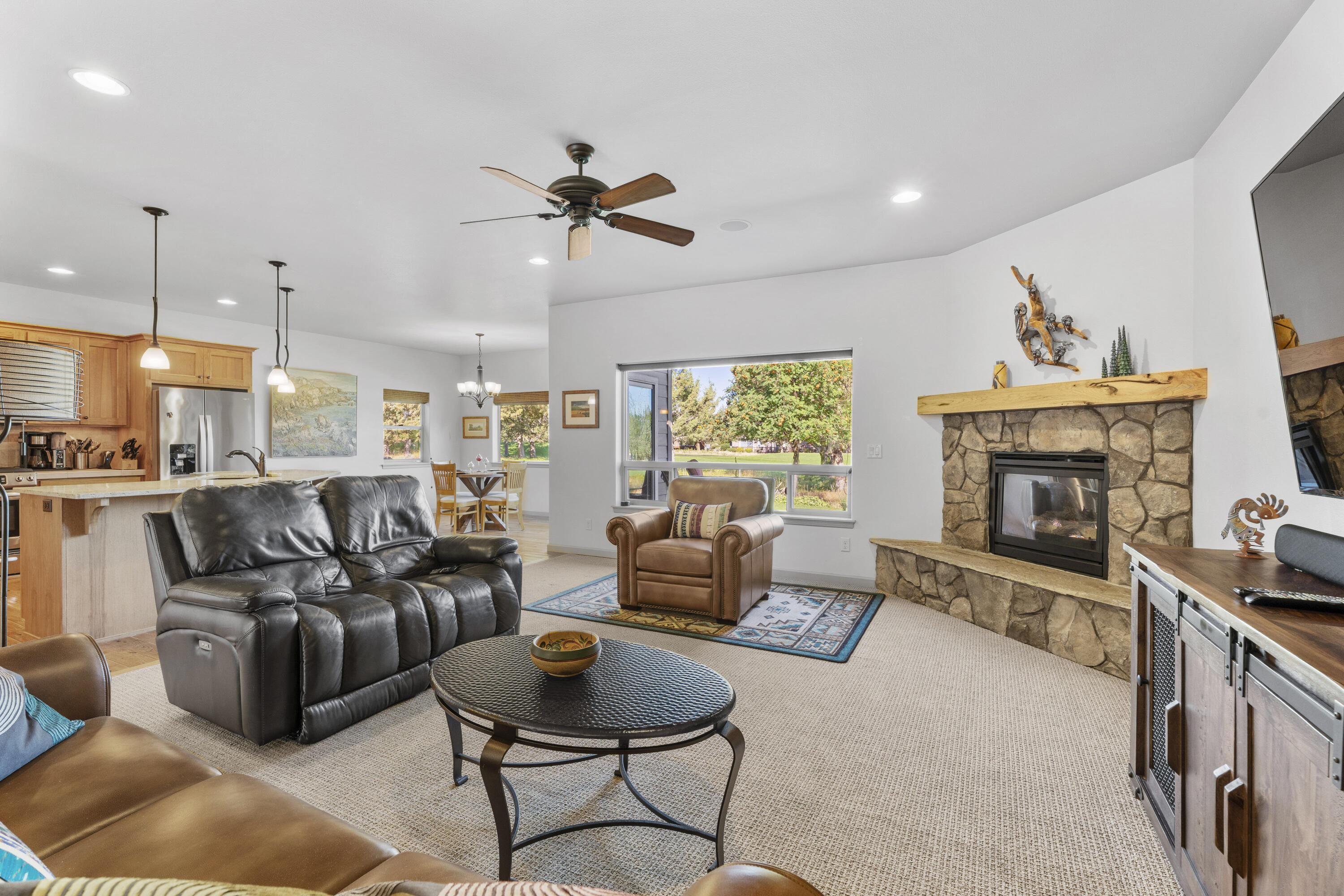 Eagle Crest - Residential