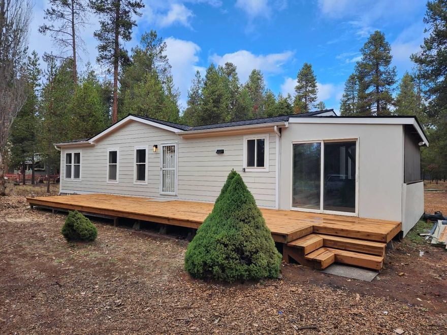 Must see!!! check out this 1144 square foot 2 bed 2 bath with options for a 3rd bedroom. This updated 1995 manufactured home with screened in porch, cabin & out buildings is placed on a spacious 1.26 acre lot. Extensive renovations have been done & is ready for a new family to enjoy.
