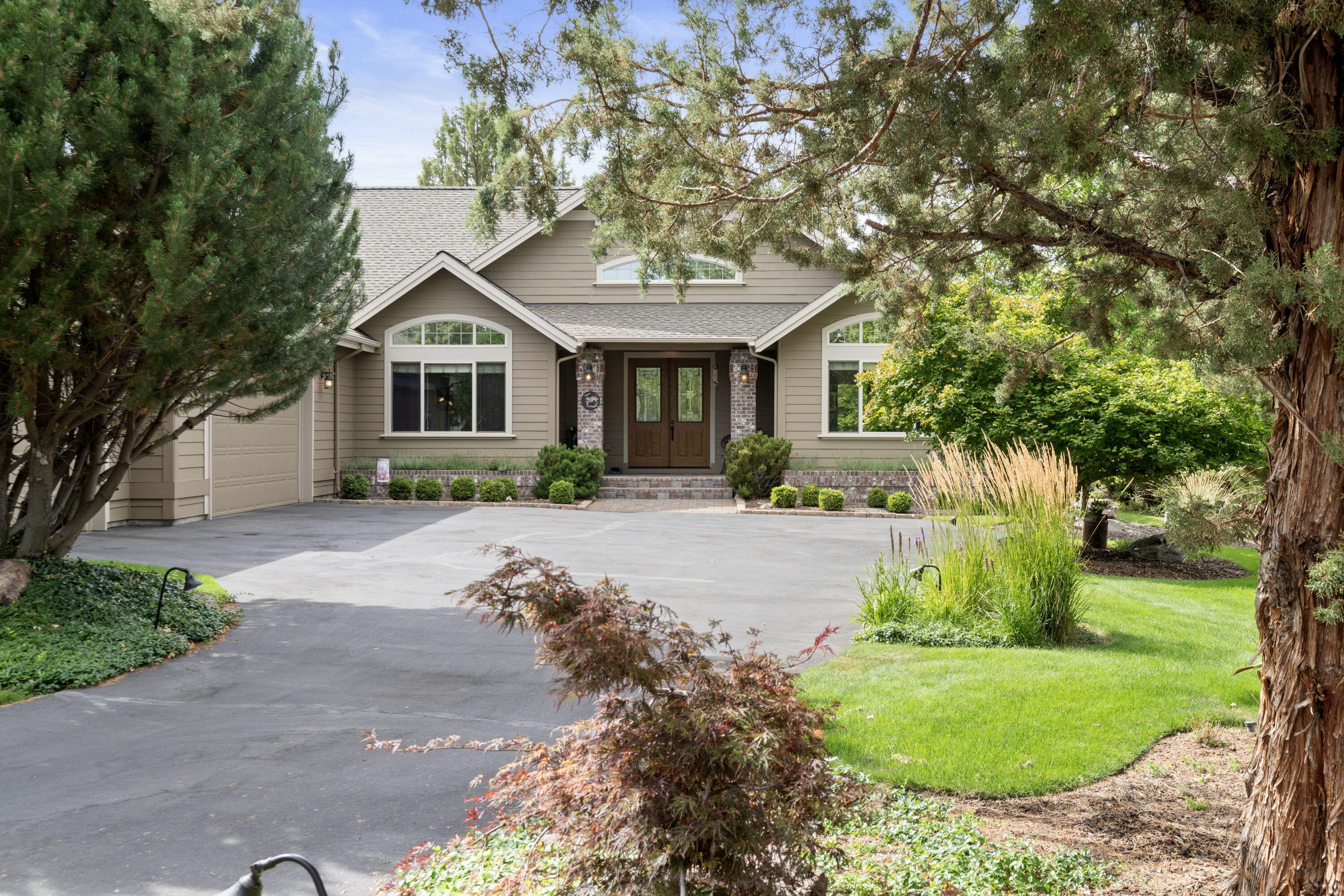 909 Willet Lane