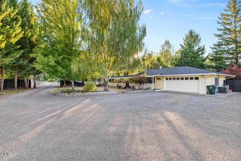 Tiny photo for 255 Queens Branch Road, Rogue River, OR 97537 (MLS # 220226147)