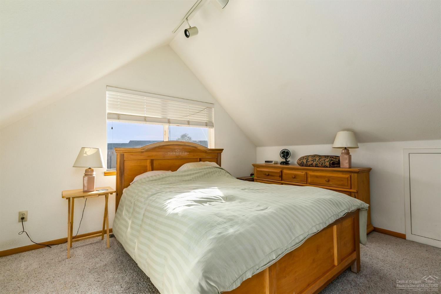 Skyline Ridge - Residential