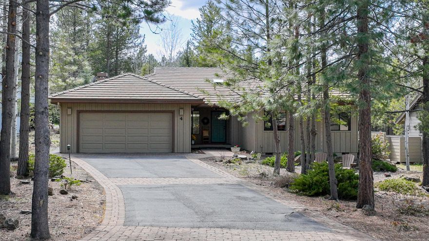 Single level living near the Woodlands Golf course on the North end of Sunriver. Three suites plus a bonus/family room that serves as a 4th sleeping area or flex room and features a free-standing gas fireplace and wet bar area. The vaulted great room has a second cozy gas fireplace, so everyone can enjoy the spaces. Kitchen features newer stainless-steel appliances. Newer wood blinds, hardware, fixtures, faucets & some lighting throughout.  Nice, enclosed back deck with a covered hot tub area that can be accessed from multiple rooms. Extra storage off the deck to store things.  On a street of lovely homes. Tile roof, paver accented driveway. SHARC Paid.