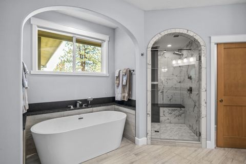 Tiny photo for 69205 Hawksflight Drive, Sisters, OR 97759 (MLS # 220216913)