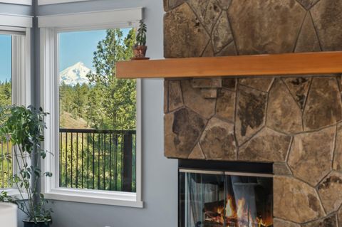 Tiny photo for 69205 Hawksflight Drive, Sisters, OR 97759 (MLS # 220216913)