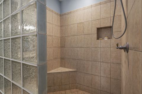 Tiny photo for 69205 Hawksflight Drive, Sisters, OR 97759 (MLS # 220216913)