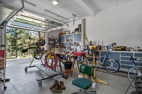 Tiny photo for 69205 Hawksflight Drive, Sisters, OR 97759 (MLS # 220216913)