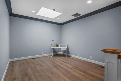 Tiny photo for 69205 Hawksflight Drive, Sisters, OR 97759 (MLS # 220216913)