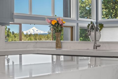 Tiny photo for 69205 Hawksflight Drive, Sisters, OR 97759 (MLS # 220216913)