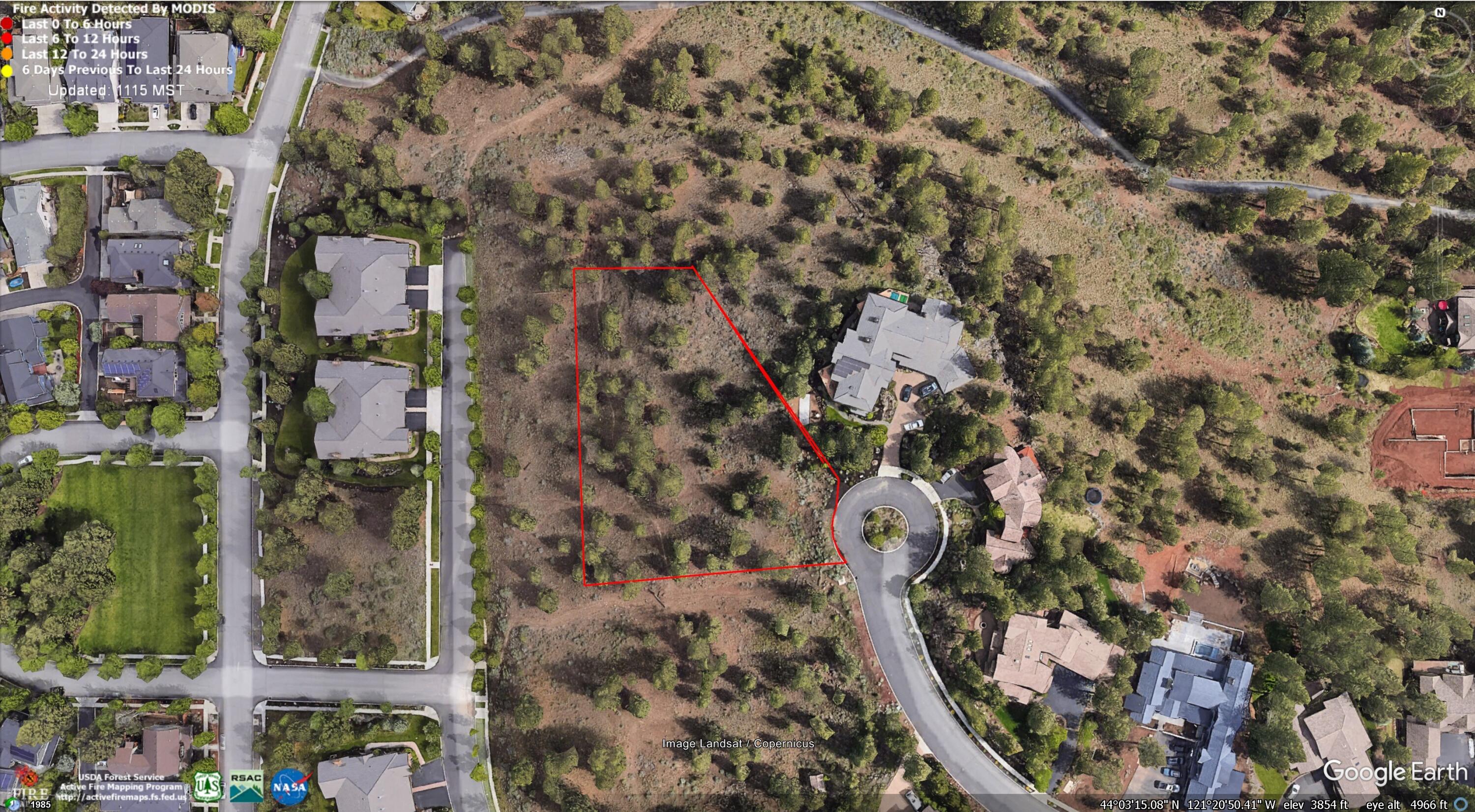 Skyliner Summit - Land