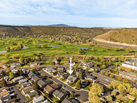 Tiny photo for 187 SW Ivy Court, Prineville, OR 97754 (MLS # 220220120)