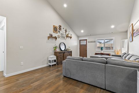 Tiny photo for 3228 Ramie Lane, White City, OR 97503 (MLS # 220211899)