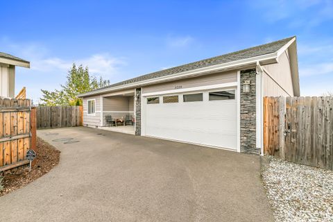 Tiny photo for 3228 Ramie Lane, White City, OR 97503 (MLS # 220211899)
