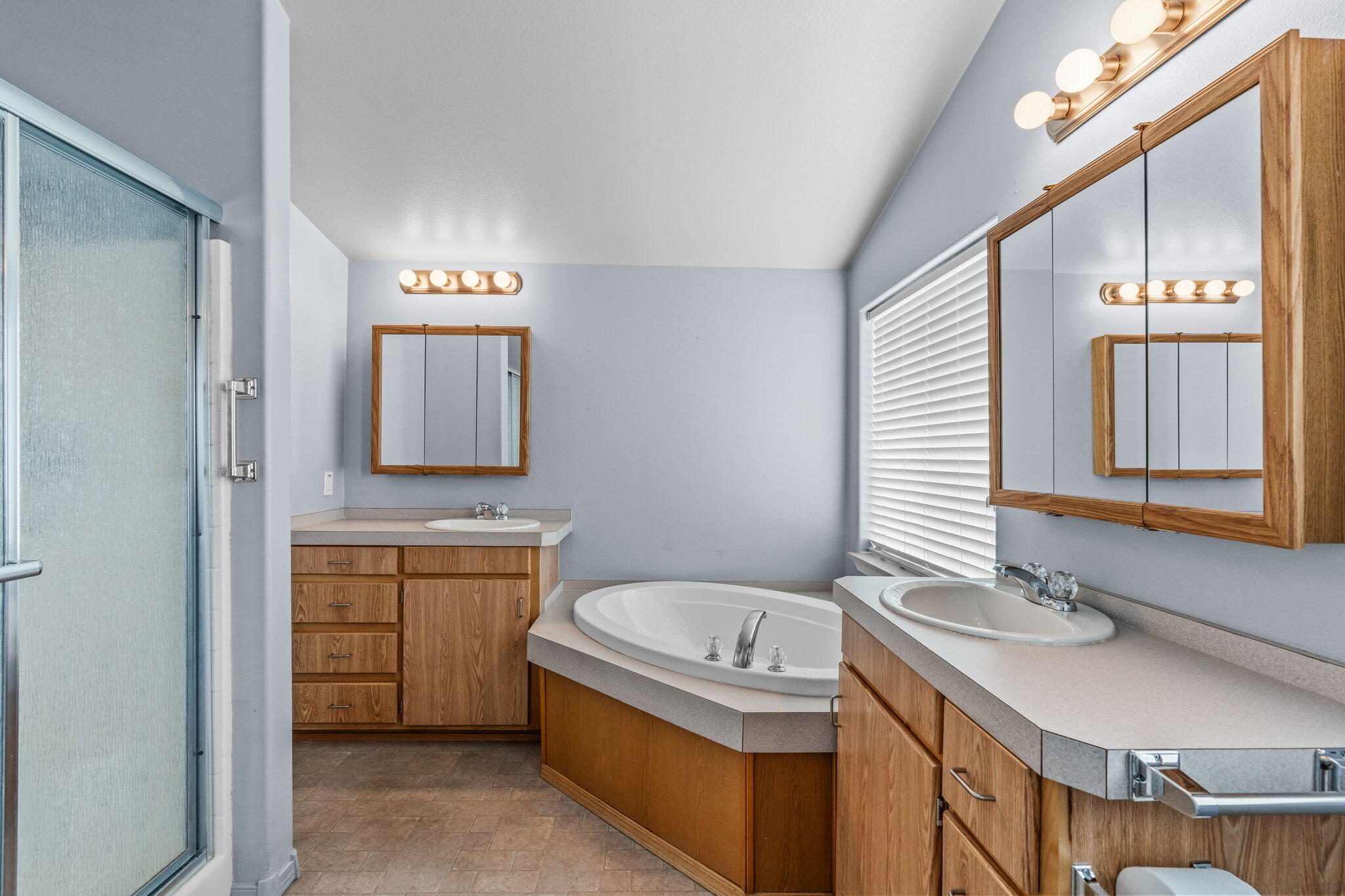 Ni Lah Sha Village - Residential