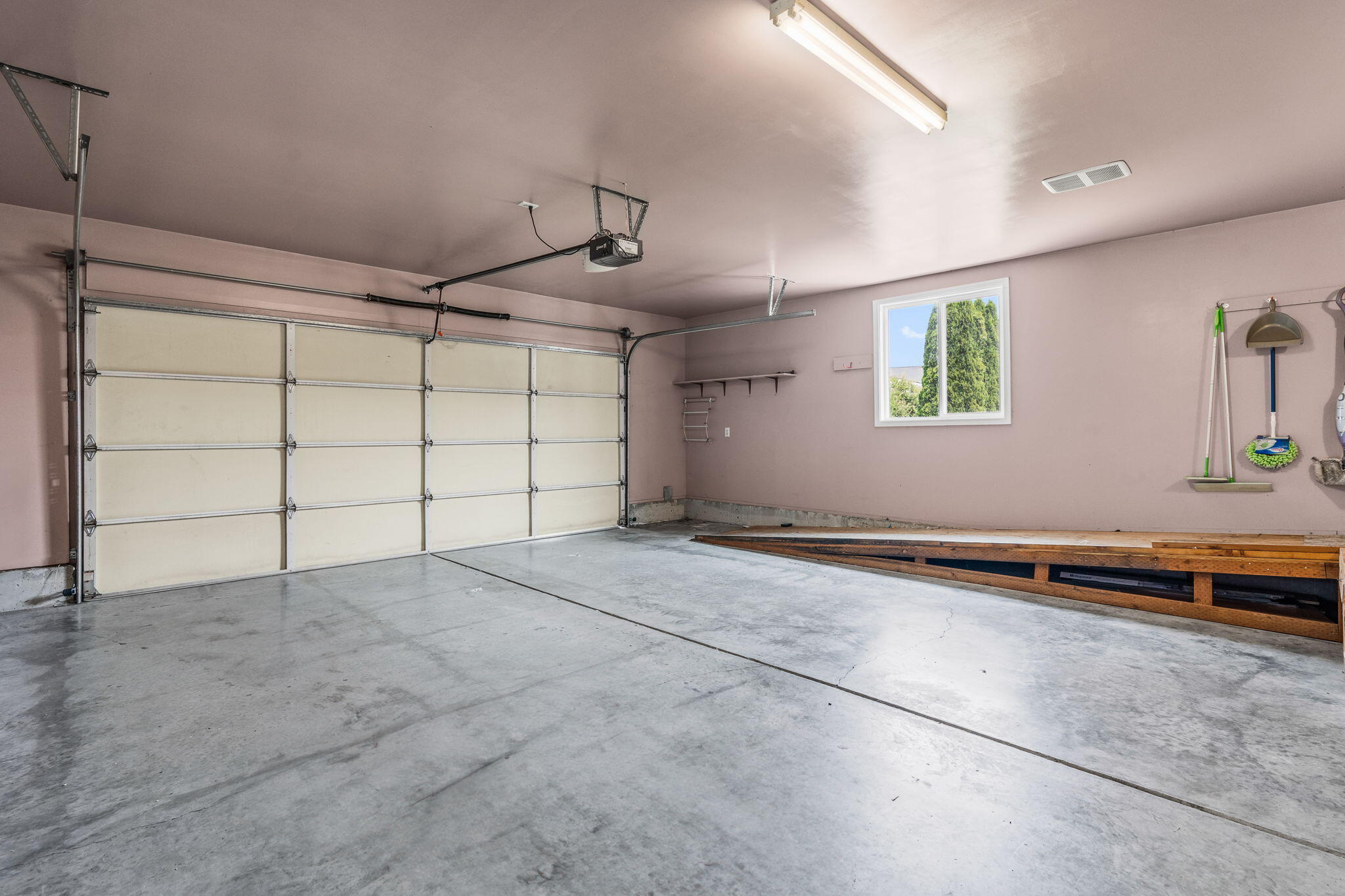 Ni Lah Sha Village - Residential