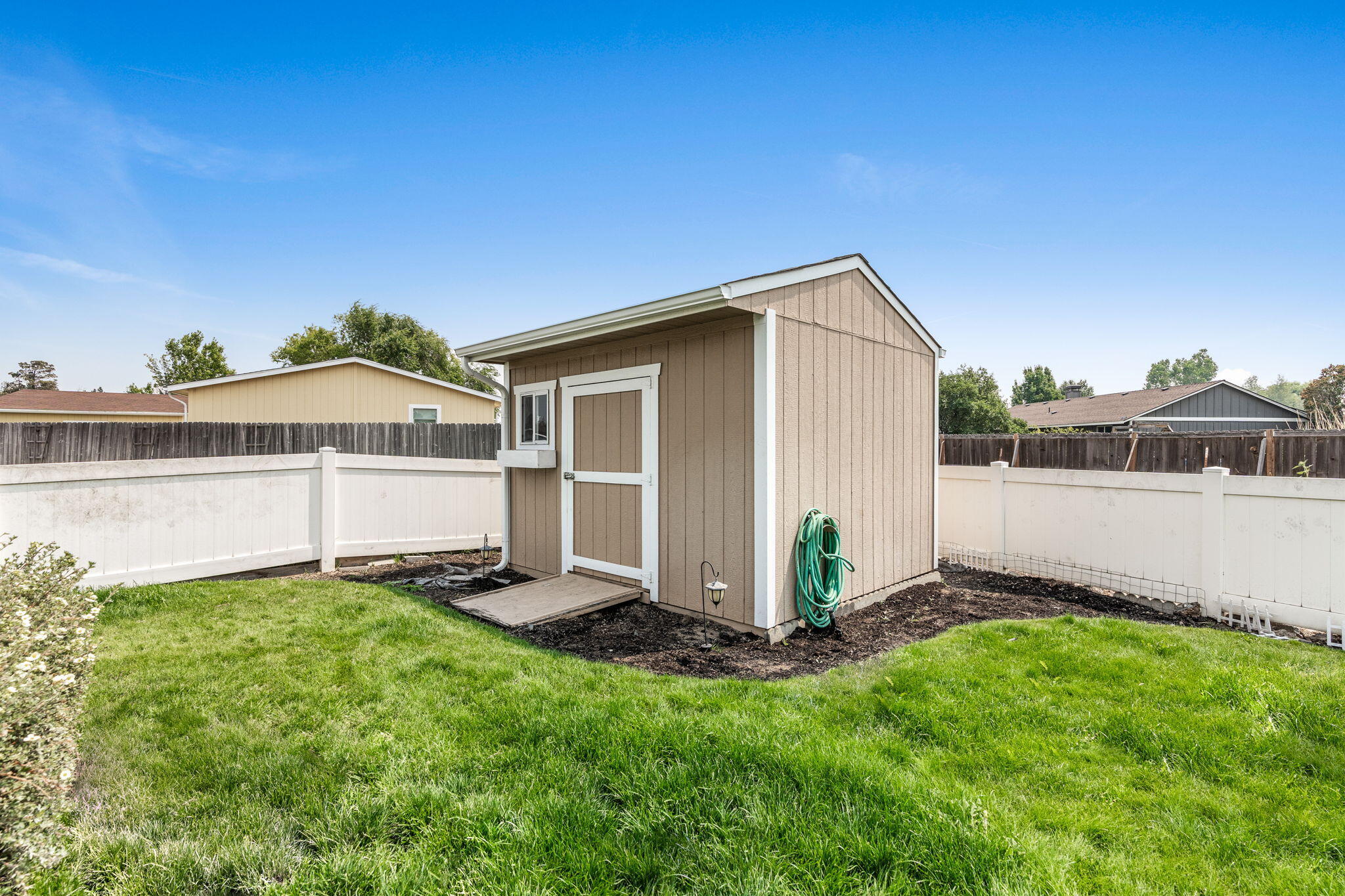 Ni Lah Sha Village - Residential