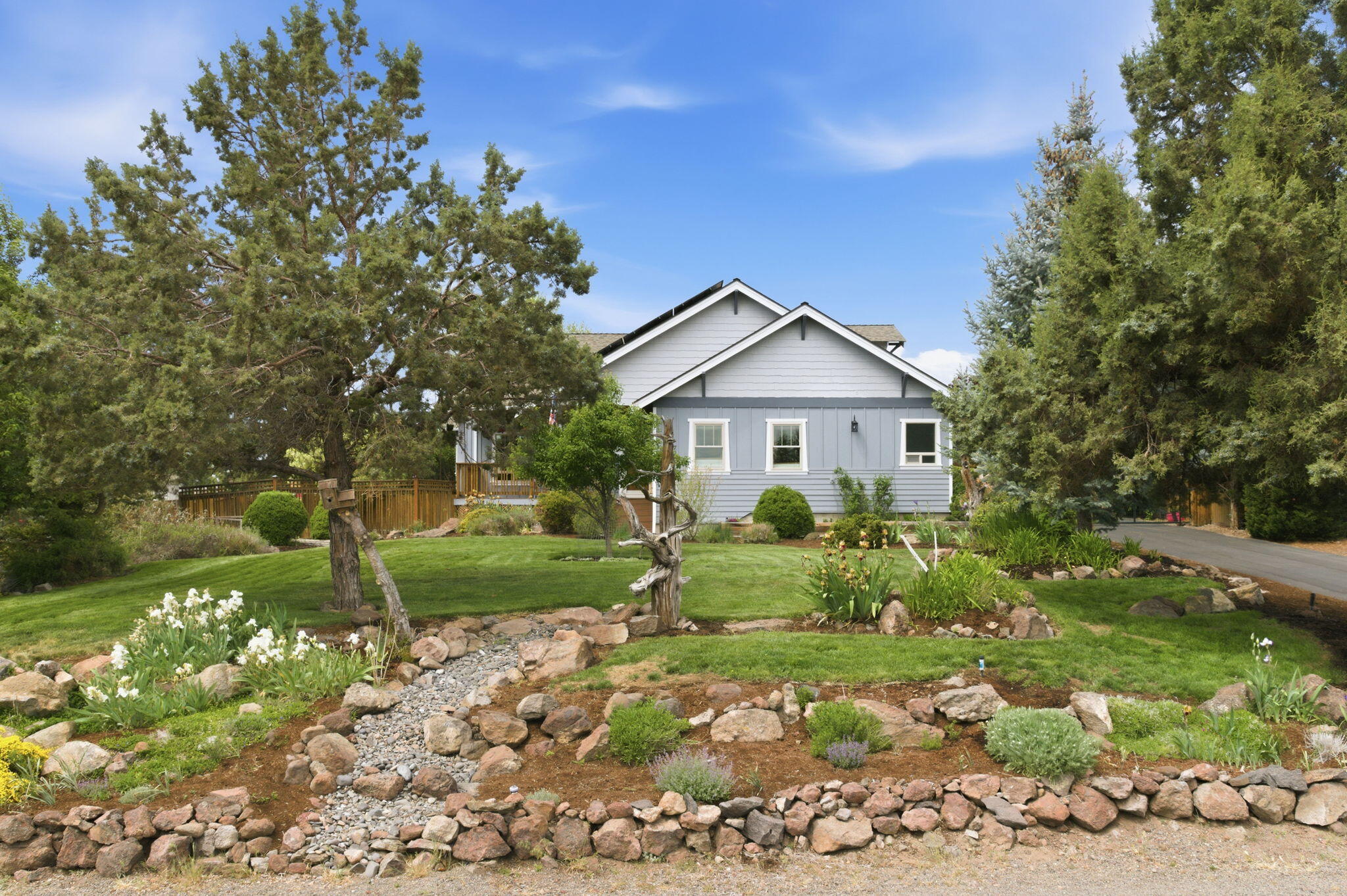 3687 SW 35th Street