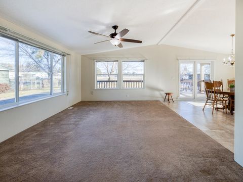 Tiny photo for 3218 Summers Lane, Klamath Falls, OR 97603 (MLS # 220213903)