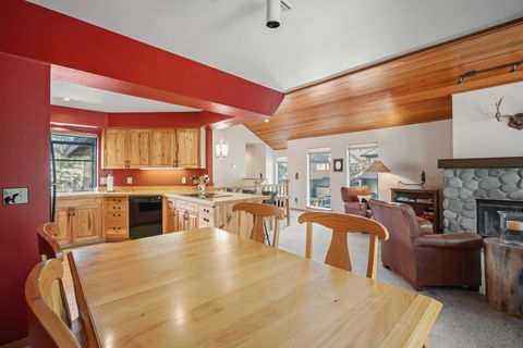 Tiny photo for 17682 Bittern Lane #31, Sunriver, OR 97707 (MLS # 220217791)