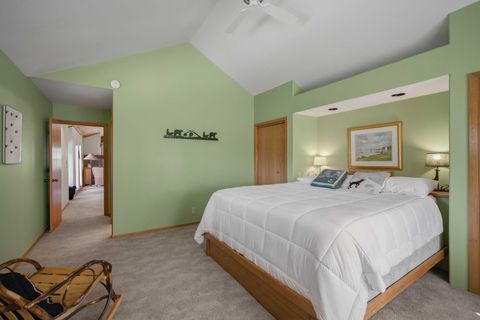 Tiny photo for 17682 Bittern Lane #31, Sunriver, OR 97707 (MLS # 220217791)