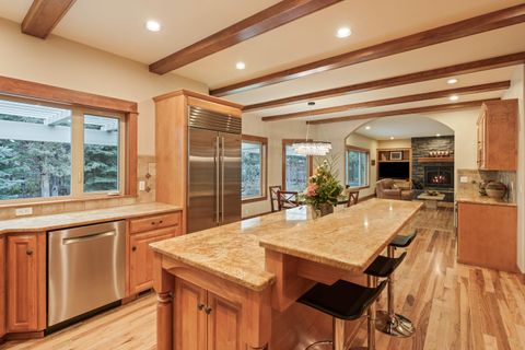 Tiny photo for 3437 NW Braid Drive, Bend, OR 97703 (MLS # 220214009)