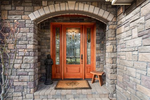 Tiny photo for 3437 NW Braid Drive, Bend, OR 97703 (MLS # 220214009)