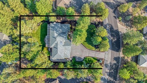 Tiny photo for 3437 NW Braid Drive, Bend, OR 97703 (MLS # 220214009)