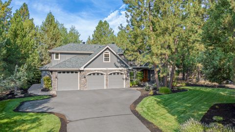 Tiny photo for 3437 NW Braid Drive, Bend, OR 97703 (MLS # 220214009)