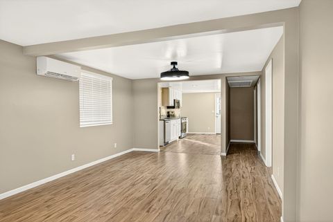 Tiny photo for 620 Berrydale Avenue, Medford, OR 97501 (MLS # 220214207)